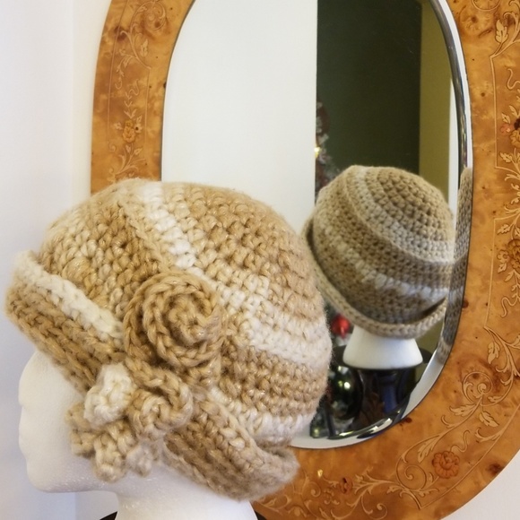 Handmade crochet hat - Picture 8 of 8